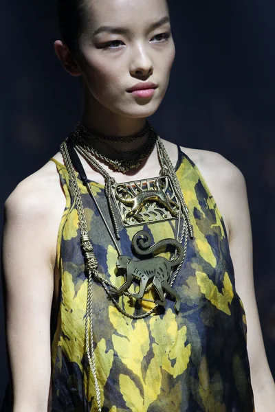 Look 68